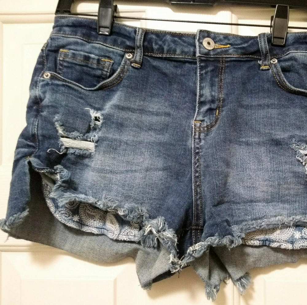 Paisley, Distressed Jean High-Low Summer Short